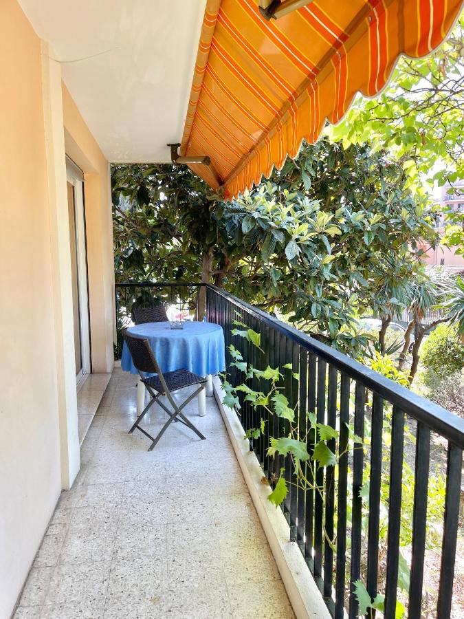 Appartement Les Glycines à Menton Extérieur photo